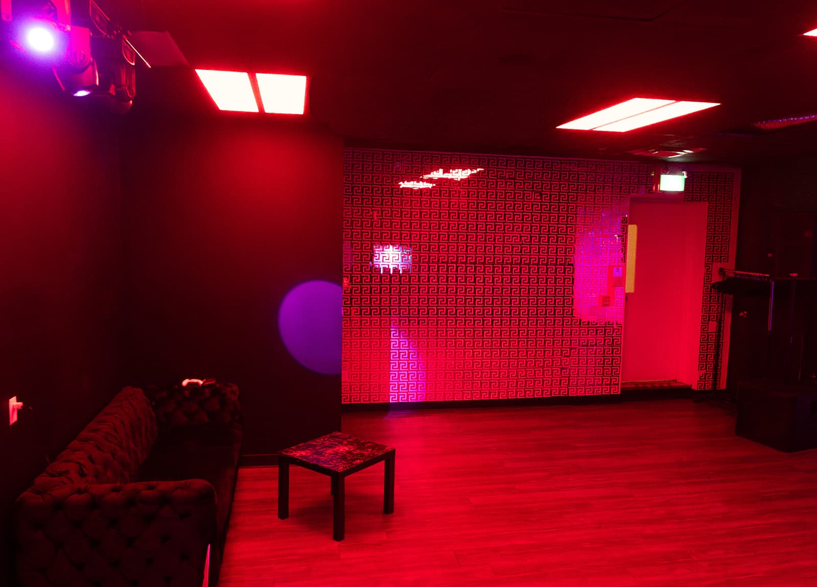 Red Versace-pattern wall