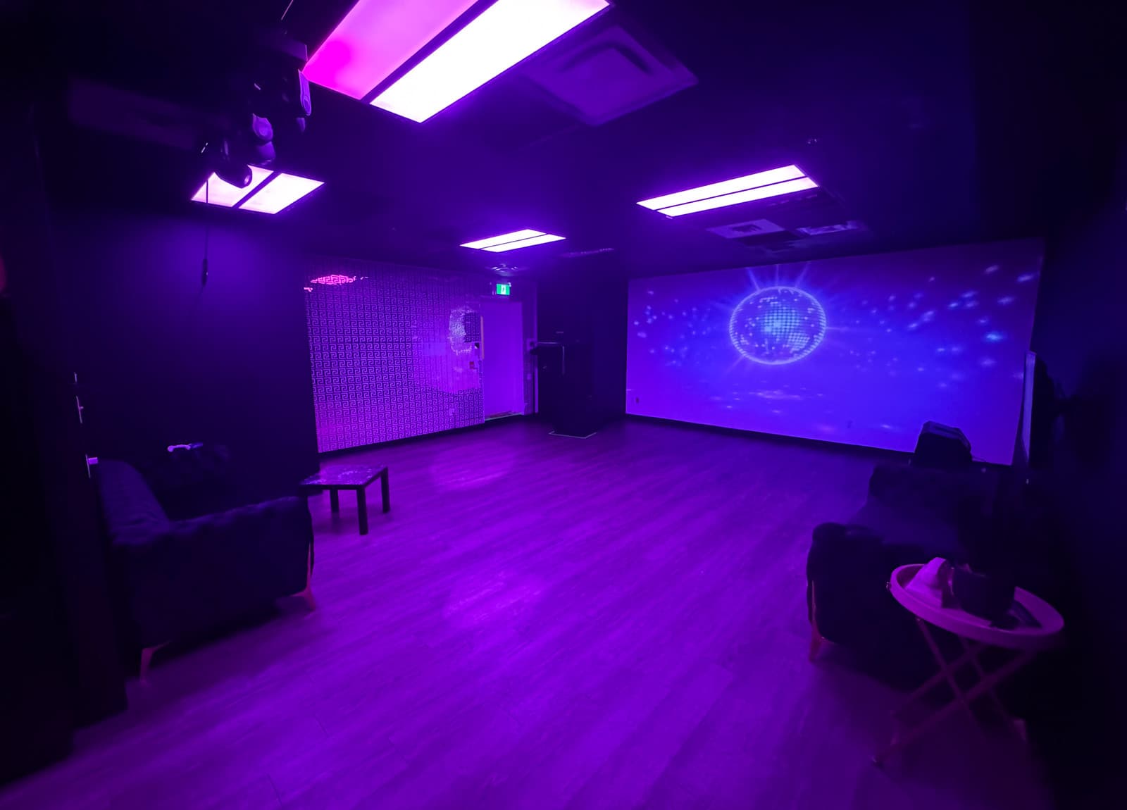 Purple ambient room with disco projection